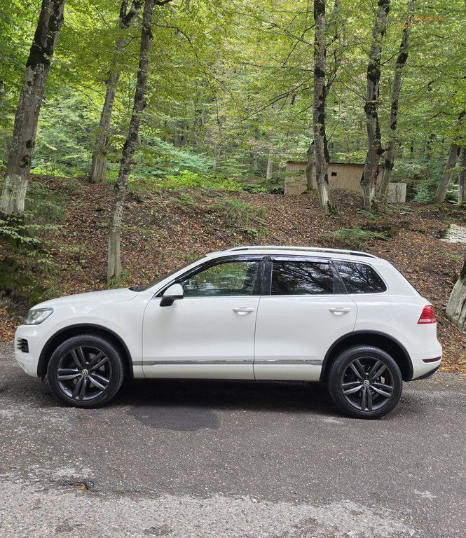 Volkswagen Touareg, 4.1 L, 2011 il, 210 000 km 90-ZA-548 — Avtomobillər, Bakı (6)