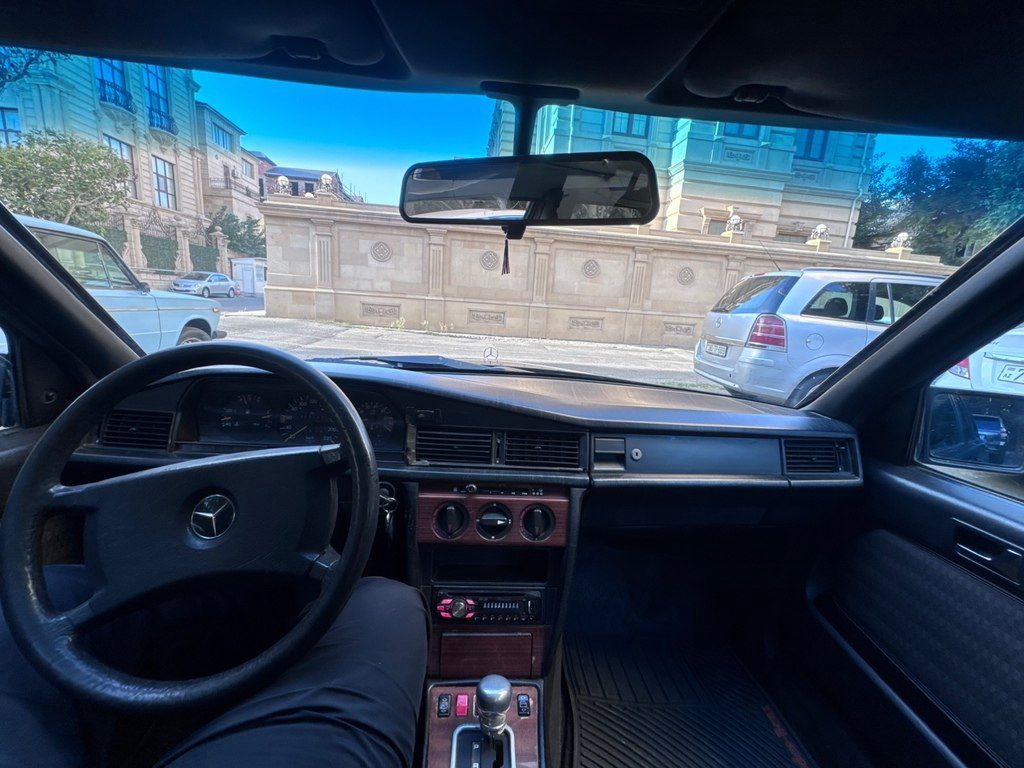 Mercedes 190, 2.0 L, 1991 il, 303 563 km 90-CE-991 — Avtomobillər, Bakı (10)