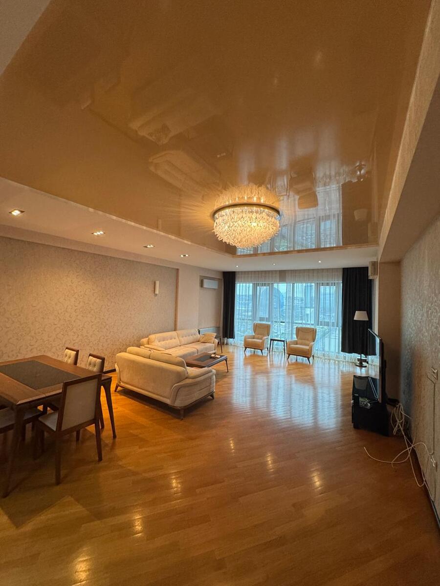 İcarəyə verilir 3 otaqlı yeni tikili 250 m² — Mənzil, Bakı (8)