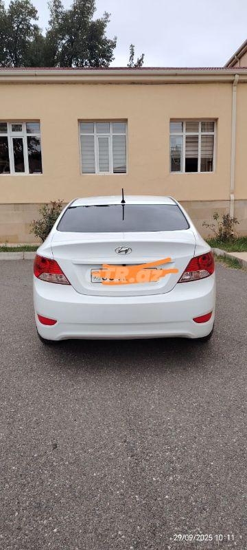 Hyundai Accent 1.4 L, 2013, 250 587 km — Avtomobillər, Qazax (7)