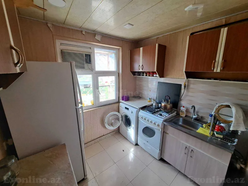 Satılır 3 otaqlı Mənzil Köhnə tikili 70 m² Bakı, Nizami r., 8-ci kilometr — Mənzil, Bakı (7)