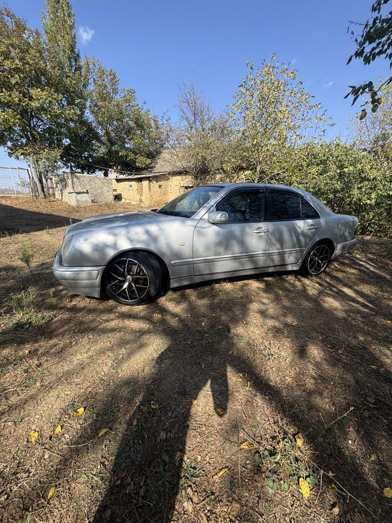 Mercedes E 240, 2.4 L, 1998 il, 483 000 km 10-NX-830 — Avtomobillər, Yardımlı (4)