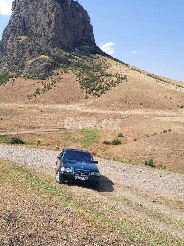 Mercedes C 180 1.8 L, 1998, 231 459 km 90-XR-334 — Avtomobillər, Qazax (3)