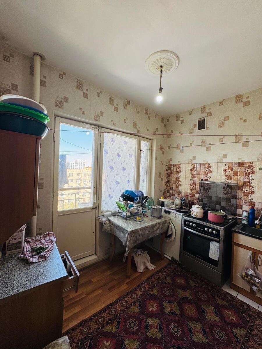 Satılır 4 otaqlı köhnə tikili 100 m² — Mənzil, Bakı (10)