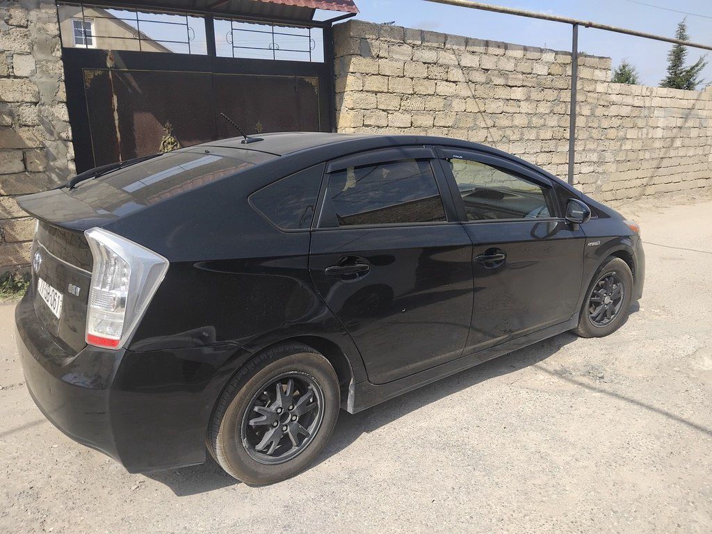 Toyota Prius, 1.8 L, 1.3 kWh, 2015 il, 300 000 km 77-SB-061 — Avtomobillər, Bakı (3)