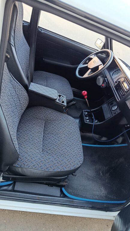 Lada (VAZ) 2107, 1.6 L, 2009 il, 83 000 km 20-DZ-447 — Avtomobillər (6)