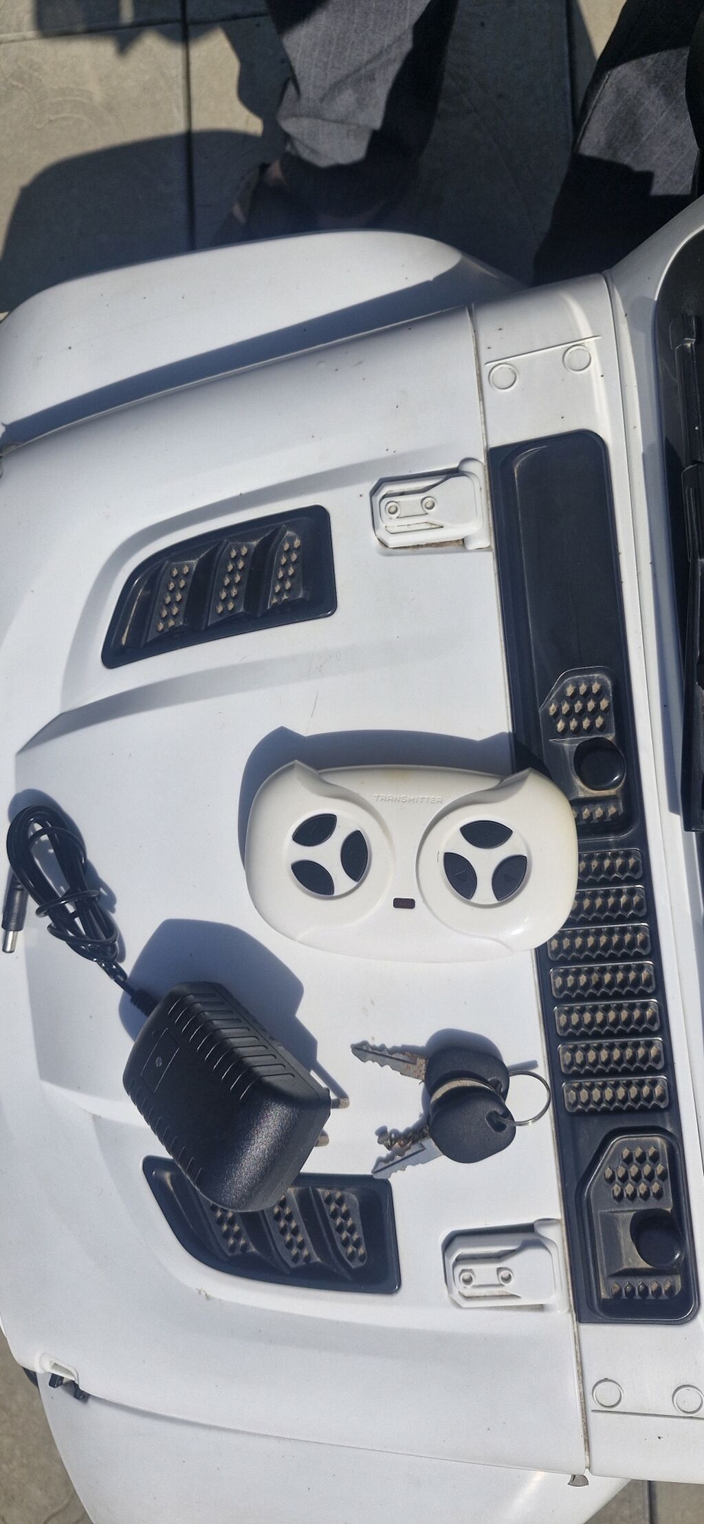 Uşaq üçün elektrikli minik maşını – “Super Car” off-road üslubunda — Uşaq avtomobilləri, Lənkəran (6)