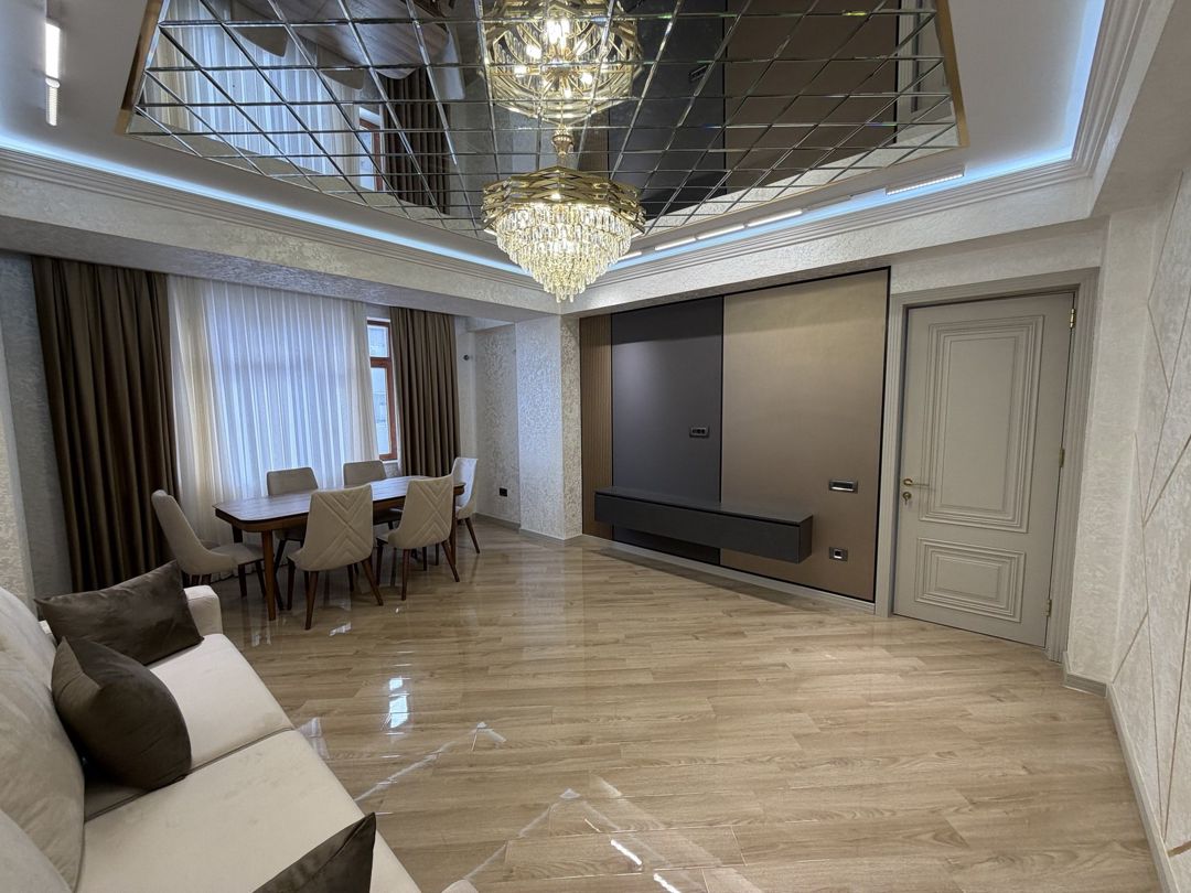 Satılır 3 otaqlı yeni tikili 110 m² — Mənzil, Bakı (2)