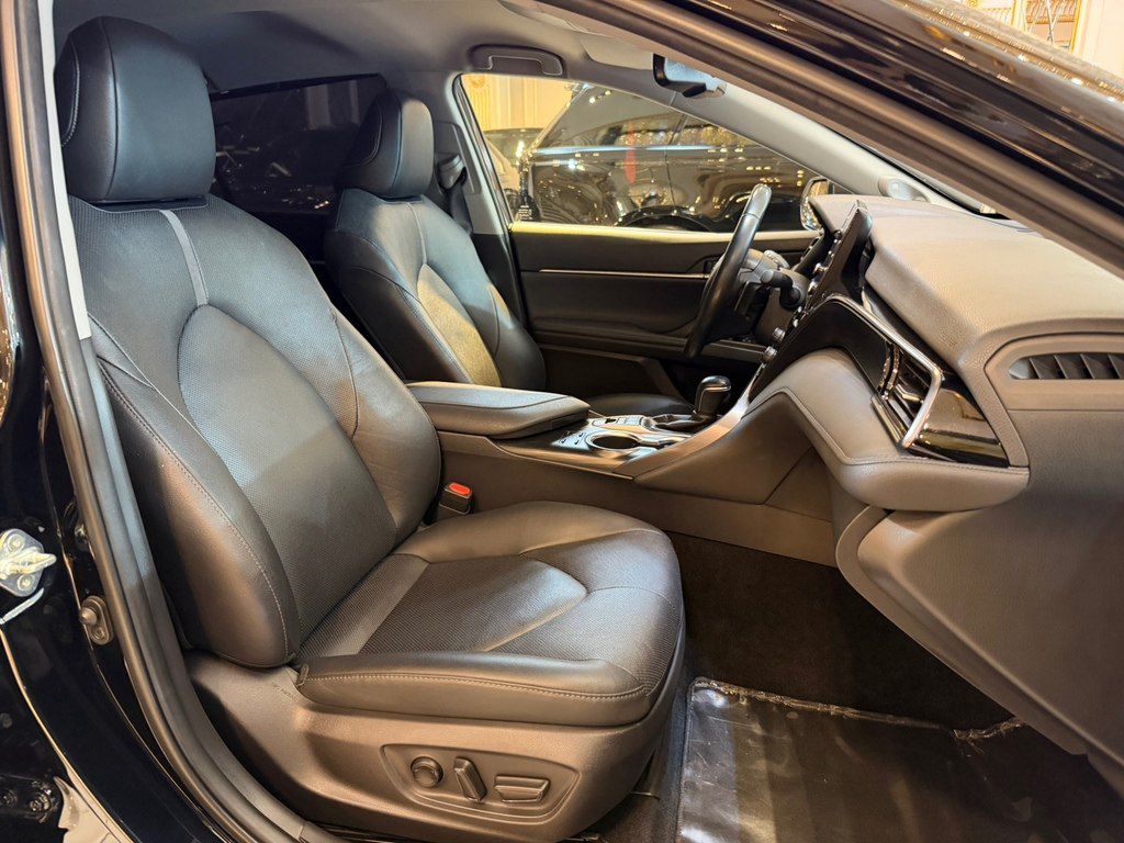 Toyota Camry, 2.5 L, 1.6 kWh, 2023 il, 35 000 km — Avtomobillər, Bakı (12)