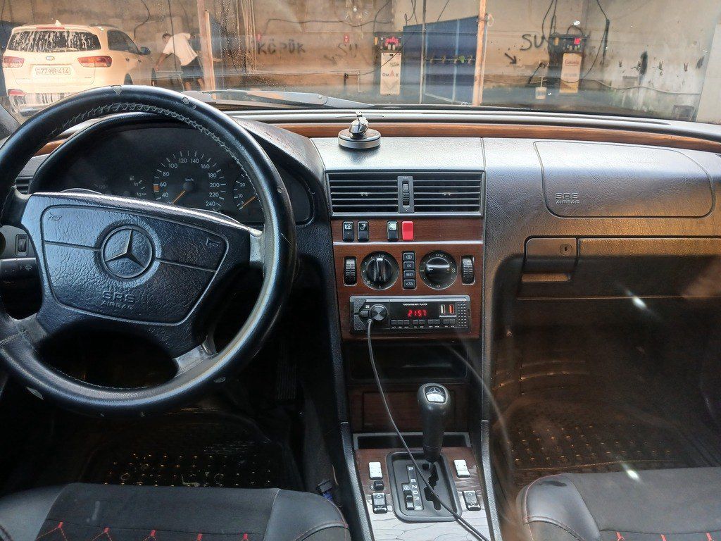 Mercedes C 180, 1.8 L, 1995 il, 555 000 km 90-DK-397 — Avtomobillər, Bakı (3)