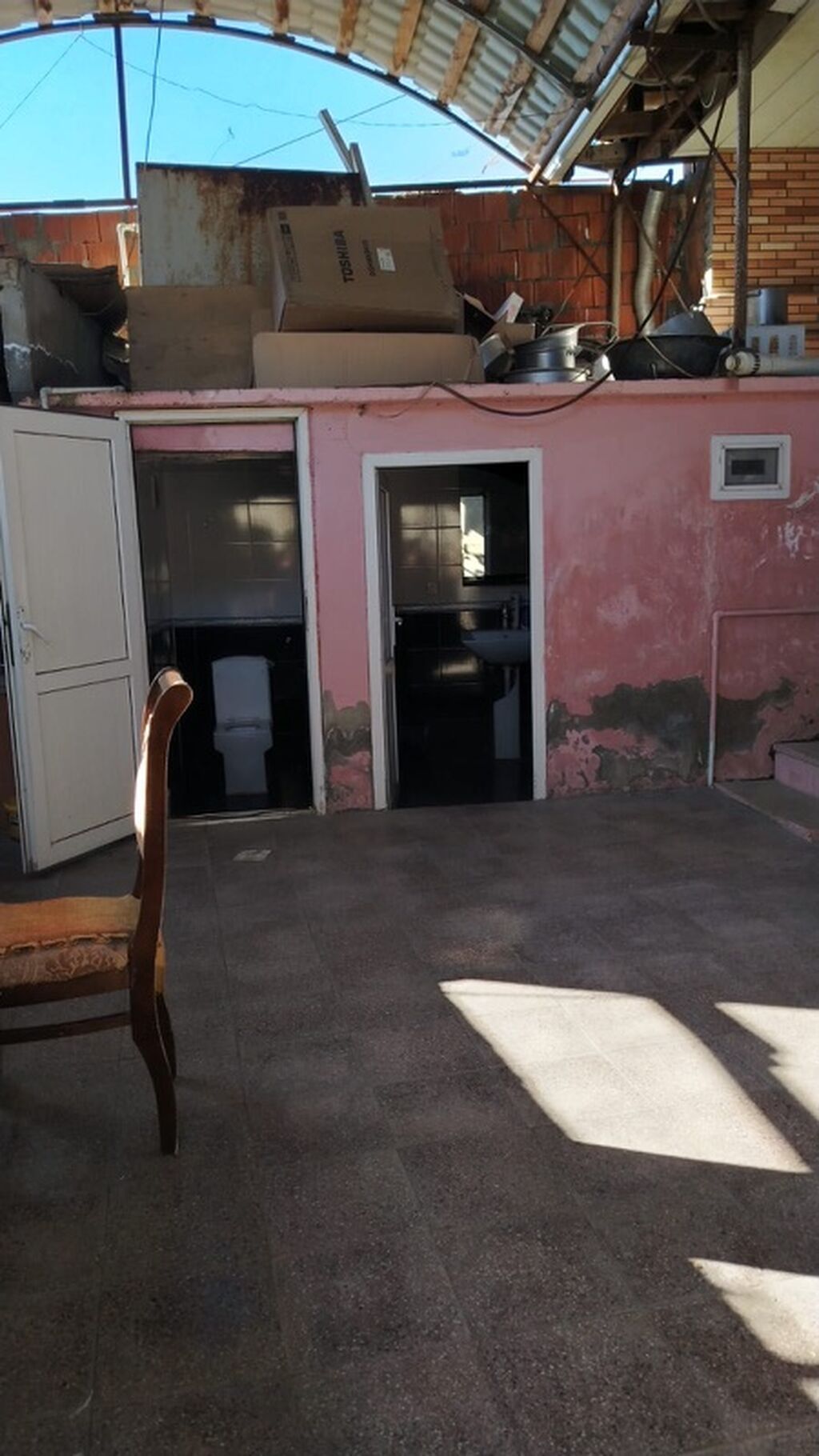 2 otaqlı həyət evi – praktik plan və ayrı mətbəx - Ümumi: həyət — Ev, villa, Bakı (5)