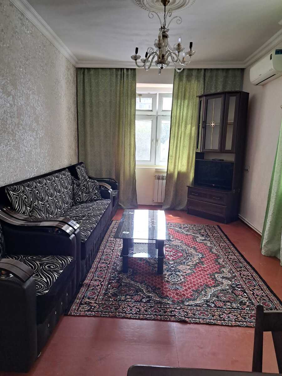 Satılır 2 otaqlı köhnə tikili 65 m² — Mənzil, Bakı (2)