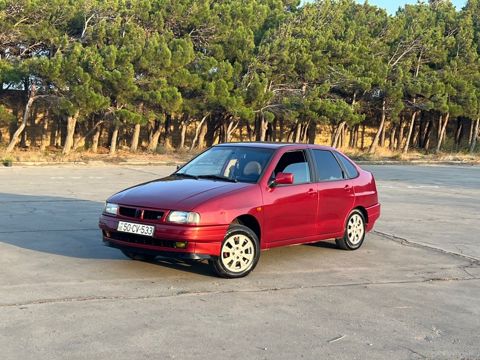 Volkswagen Polo, 1.6 L, 1995 il, 330 000 km — Sumqayıt
