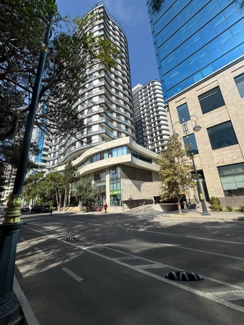 İcarəyə verilir 2 otaqlı yeni tikili 55 m² — Yusif