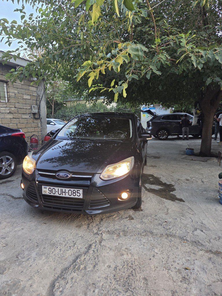 Ford Focus, 1.6 L, 2013 il, 233 000 km 90-UH-085 — Avtomobillər, Bakı (12)