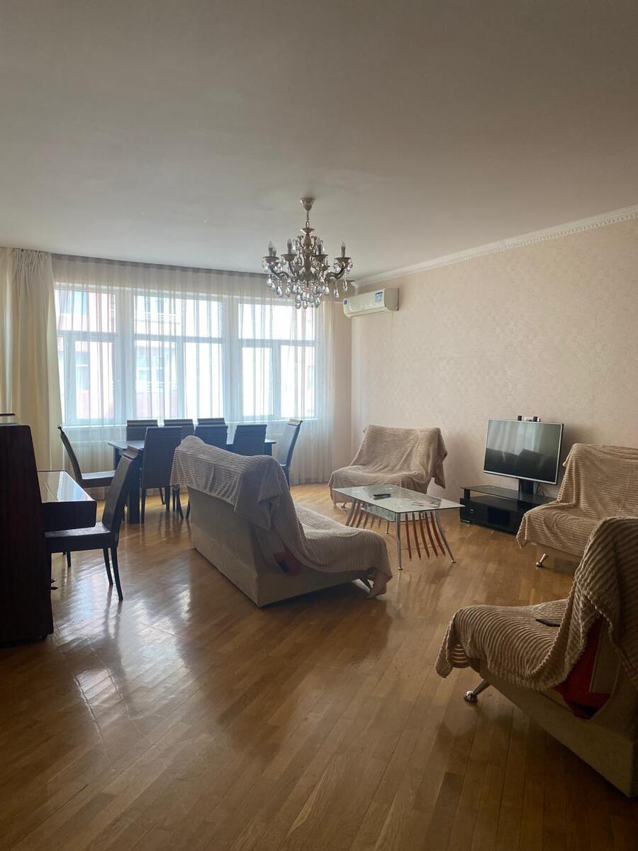 İcarəyə verilir 3 otaqlı yeni tikili 142 m² — Mənzil, Bakı (2)