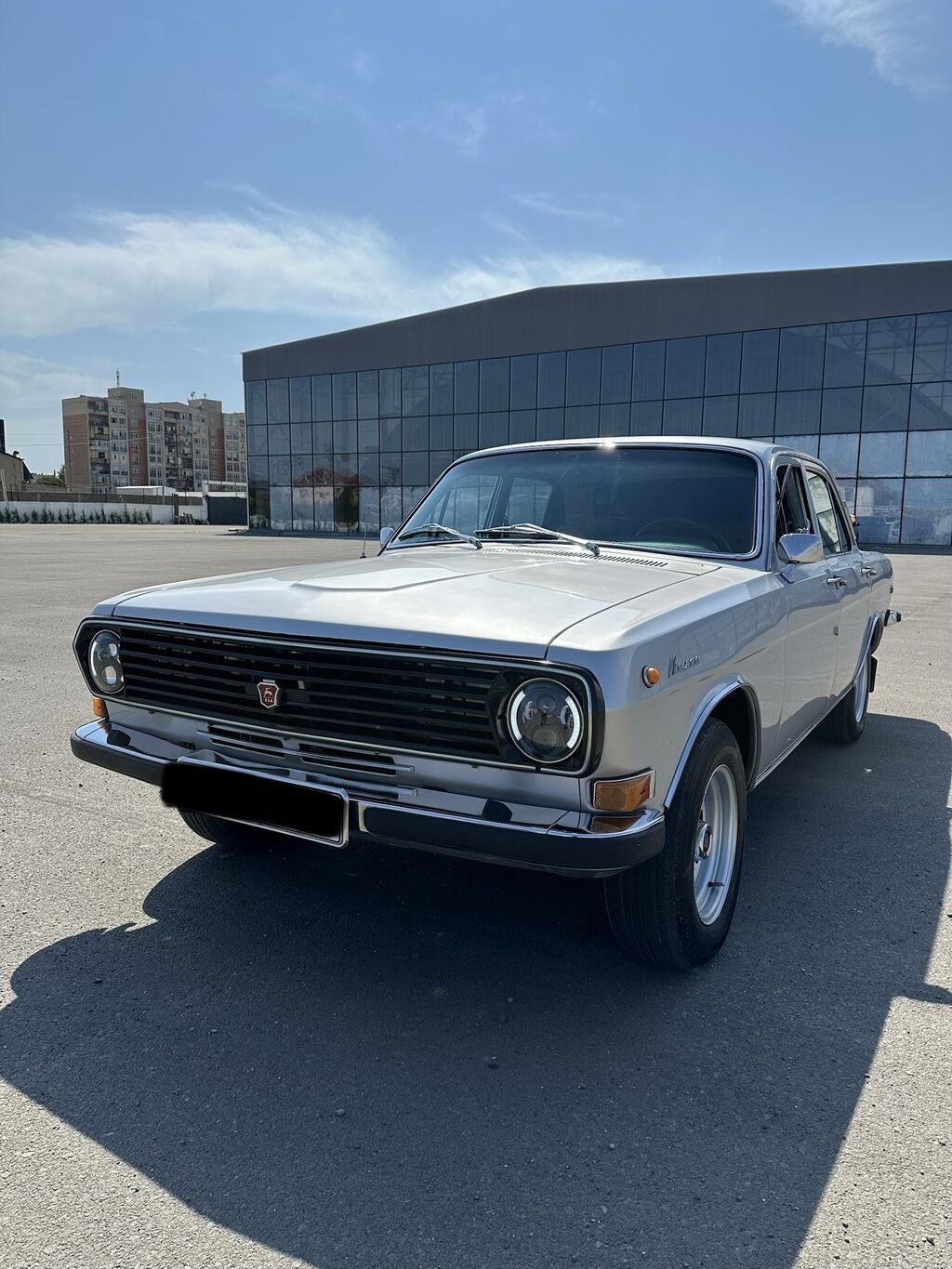 QAZ 24 Volga: 2.5 l 1982 il Sedan — Avtomobillər, Digah