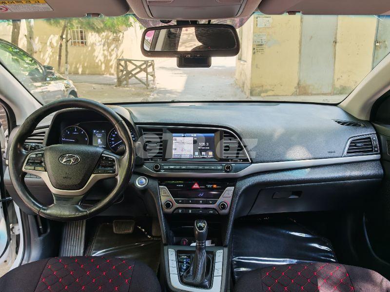 Hyundai Avante 1.6 L, 2016, 236 km — Avtomobillər, Bakı (6)