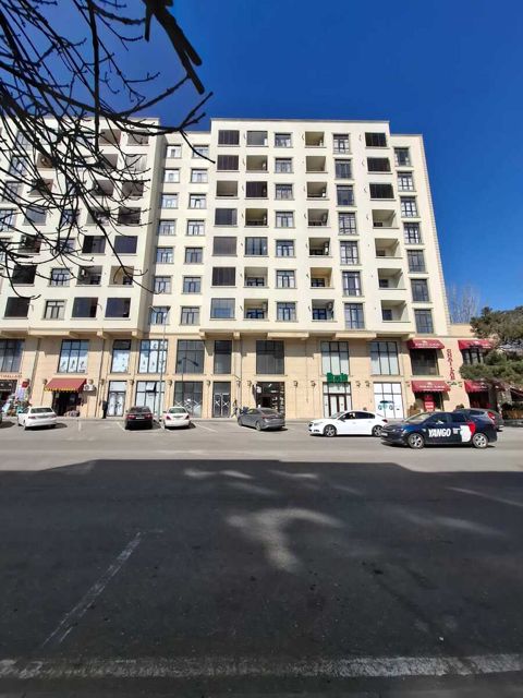 Satılır 3 otaqlı yeni tikili 130 m² — Bakı