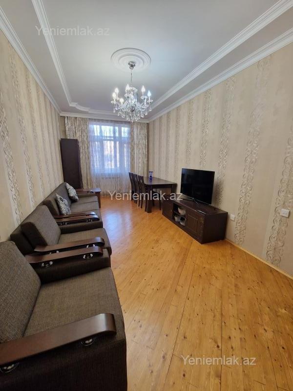 Satılır 3 otaqlı Bina evi menzil (Yeni tikili), 107 m², 1-ci mikrorayon — Mənzil, Sumqayıt (7)