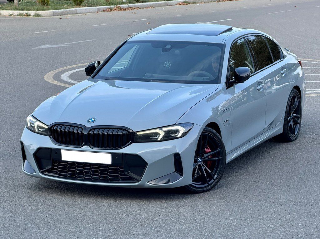 BMW 330e, 2.0 L, 12 kWh, 2023 il, 61 000 km — Avtomobillər, Gəncə (4)