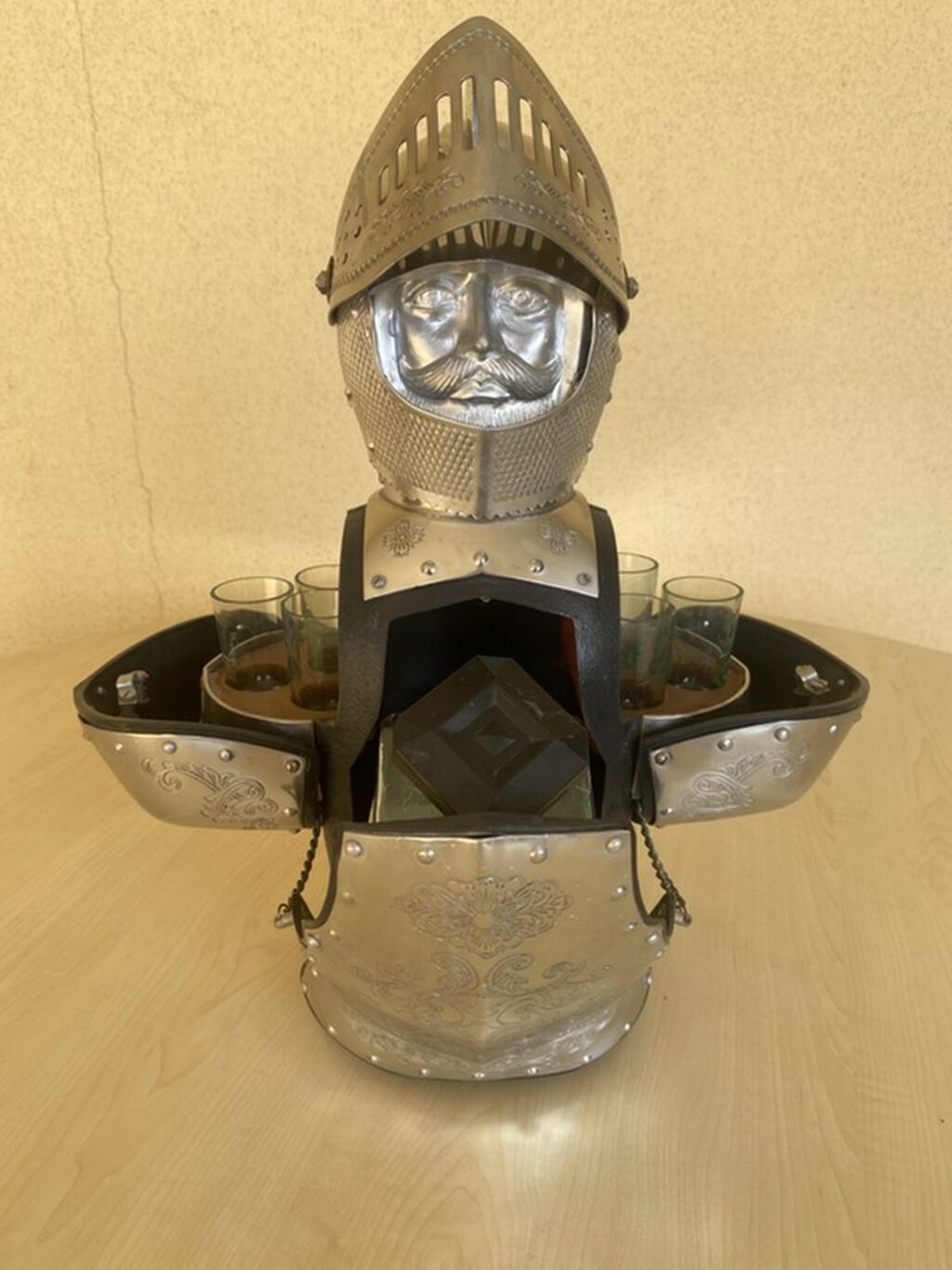 Fiqur, Metal, rəng - Gümüşü — Heykəlciklər və fiqurlar, Digah (2)