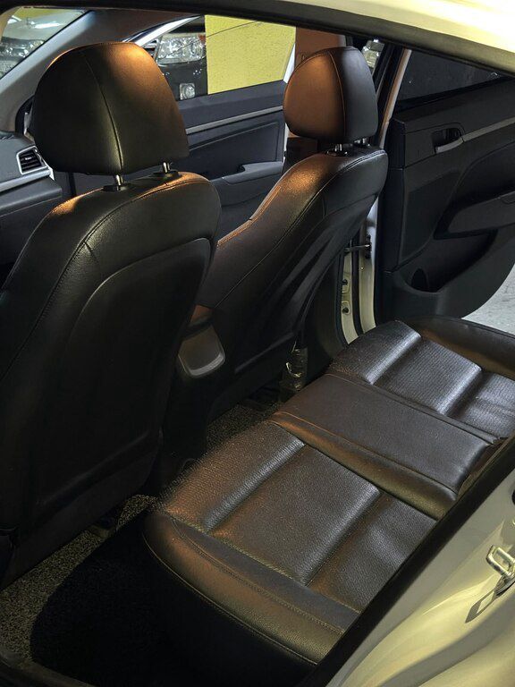 Hyundai Avante, 1.6 L, 2016 il, 251 000 km — Avtomobillər, Bakı (10)