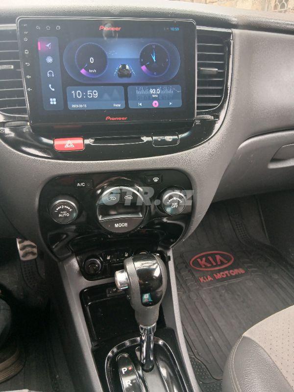 Kia Rio 1.5 L, 2010, 234 000 km — Avtomobillər, Bakı (2)