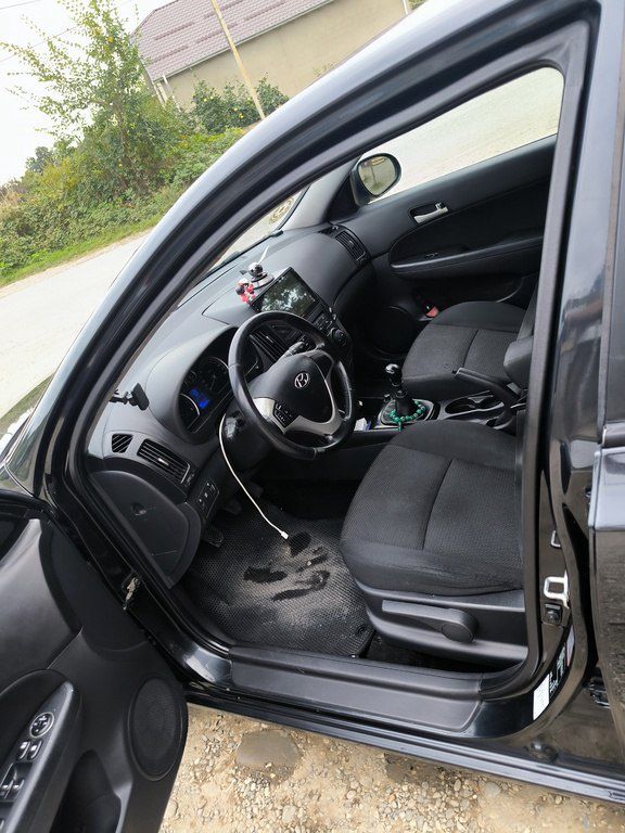 Hyundai i30, 1.4 L, 2009 il, 269 000 km 77-HV-346 — Avtomobillər, Qusar (9)