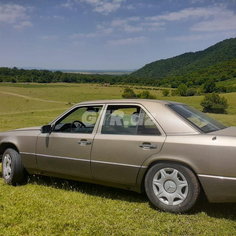 Mercedes E 230 2.3 L, 1989, 435 000 km 10-TV-359 — Avtomobillər, Bakı (2)