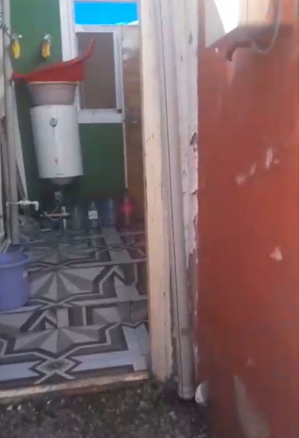 Satilir – 1 otaqlı həyət evi (studiyaya yaxın plan) - Yataq otağı — Mənzil, Oğuz (8)