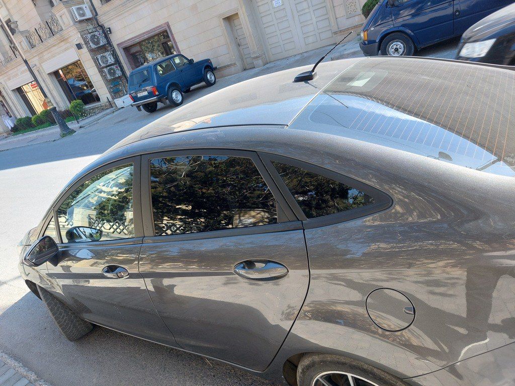 Ford Fiesta, 1.6 L, 2015 il, 104 000 km 99-UZ-240 — Avtomobillər, Bakı (4)