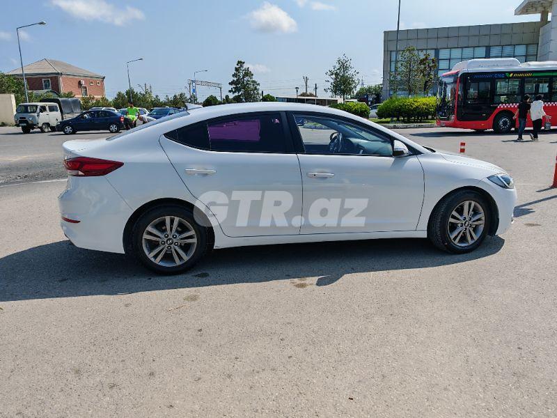 Hyundai Avante 1.6 L, 2016, 236 km — Avtomobillər, Bakı (5)