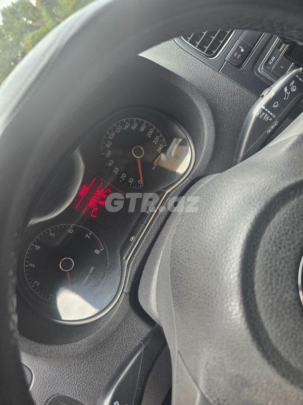 Volkswagen Polo 1.6 L, 2013, 254 000 km — Avtomobillər, Bakı (5)
