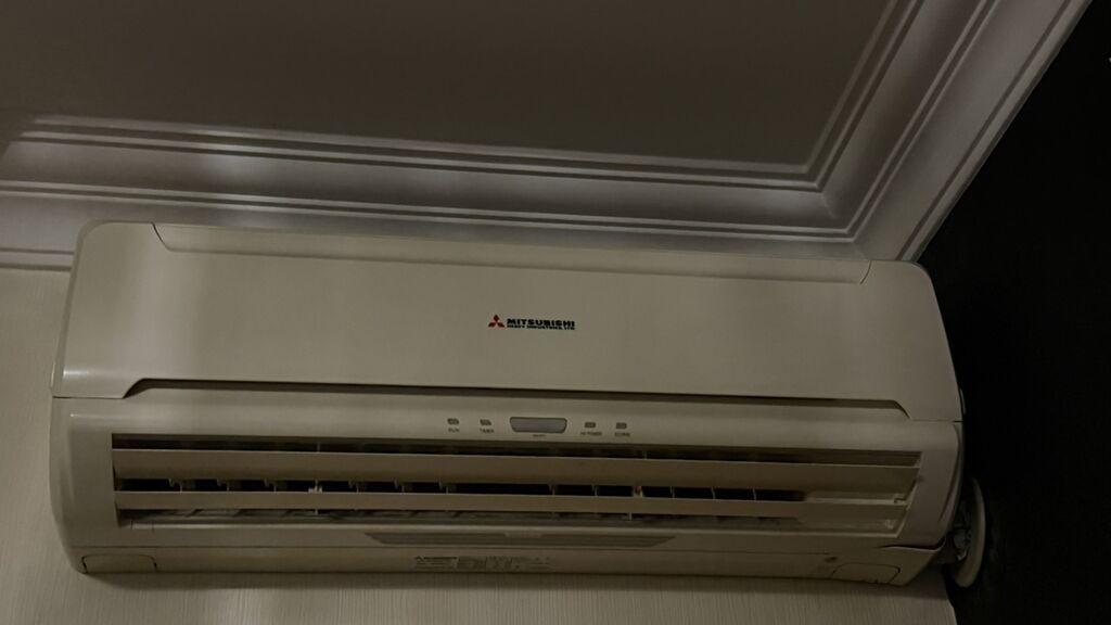 Mitsubishi Electric divar tipli kondisioner 2 eded 400 1 eded alana — Kondisioner və split-sistemlər, Bakı