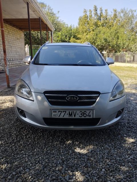 Kia Ceed SW, 2.0 L, 2009 il, 500 000 km — Bərdə