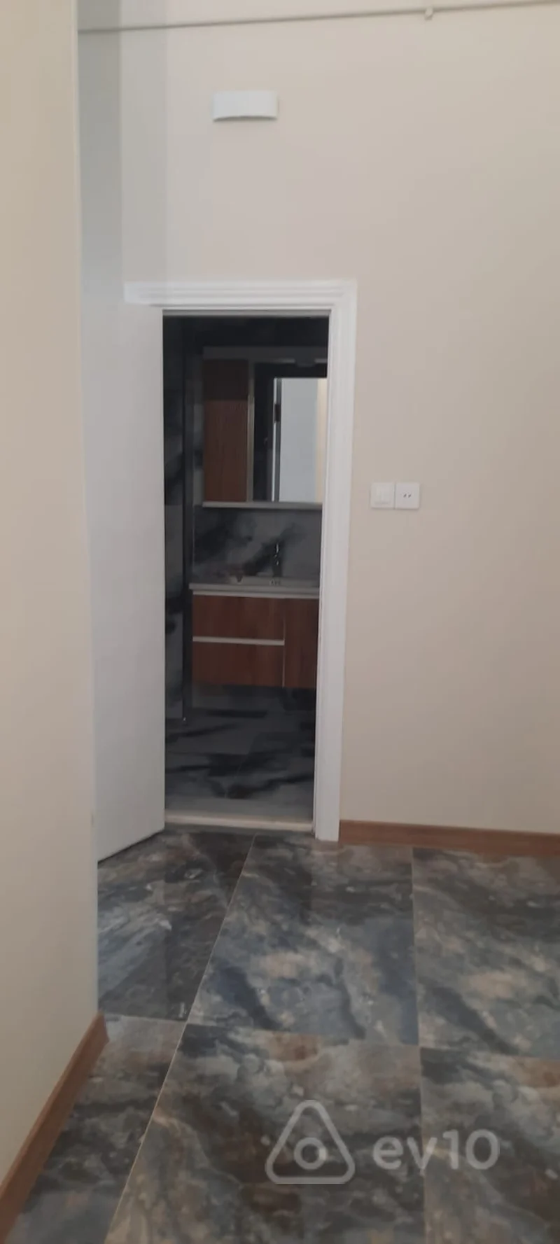 4 otaqlı mənzil, 100 m², Azərbaycan prospekti — kirayə — Mənzil, Bakı (12)