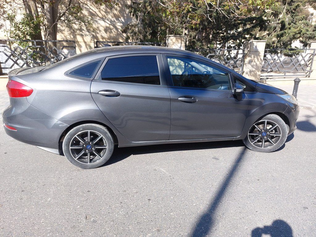 Ford Fiesta, 1.6 L, 2015 il, 104 000 km 99-UZ-240 — Avtomobillər, Bakı (12)