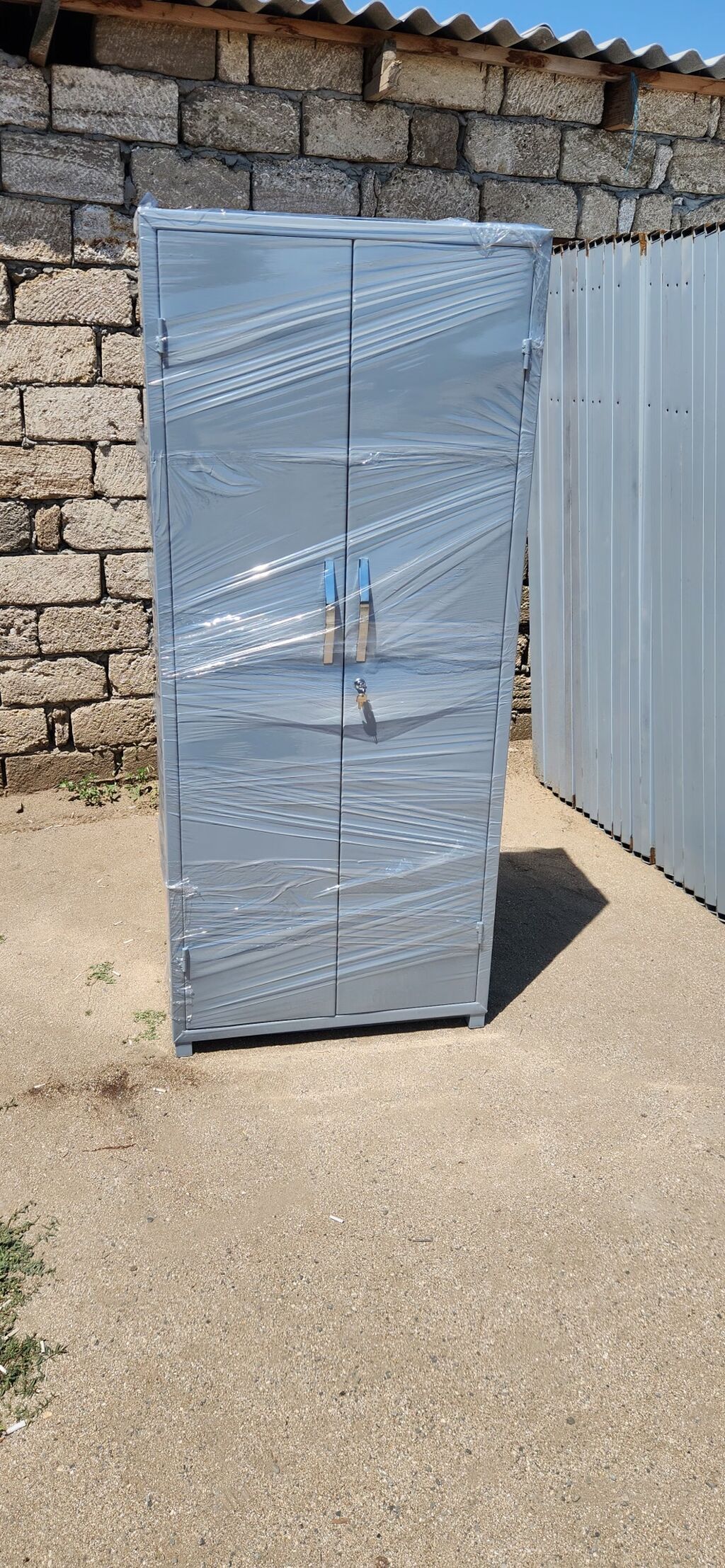 Metal şkaf – 6 qapılı, kilidlənən bölmələr - Material: qalın metal — Ofis mebeli, Digah (9)