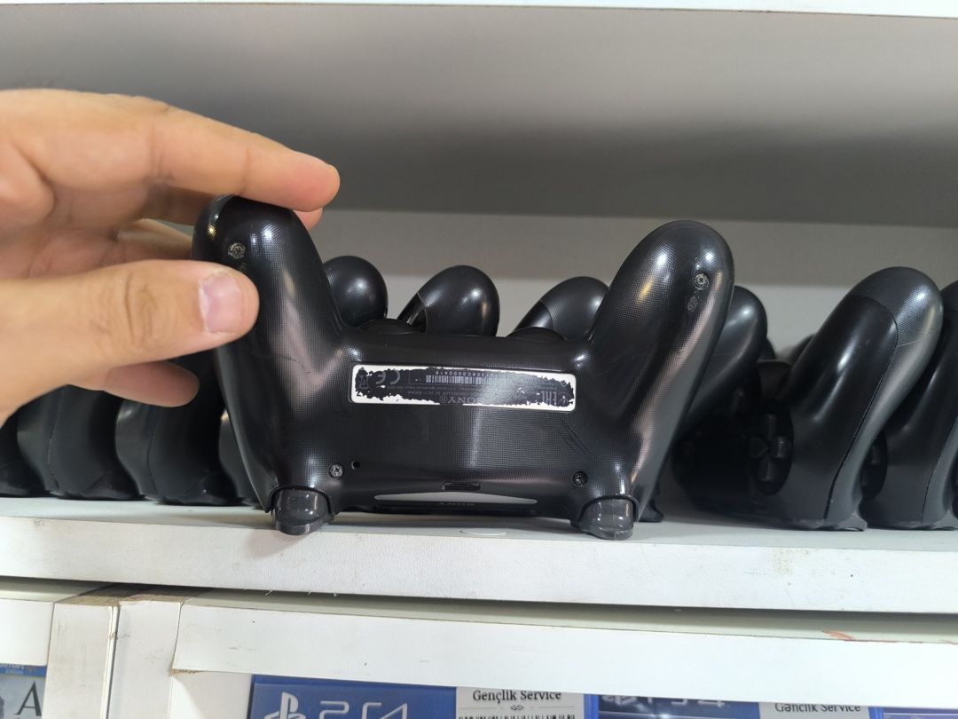 PlayStation 4 pultları — Oyunlar, konsollər və proqramlar, Bakı (2)