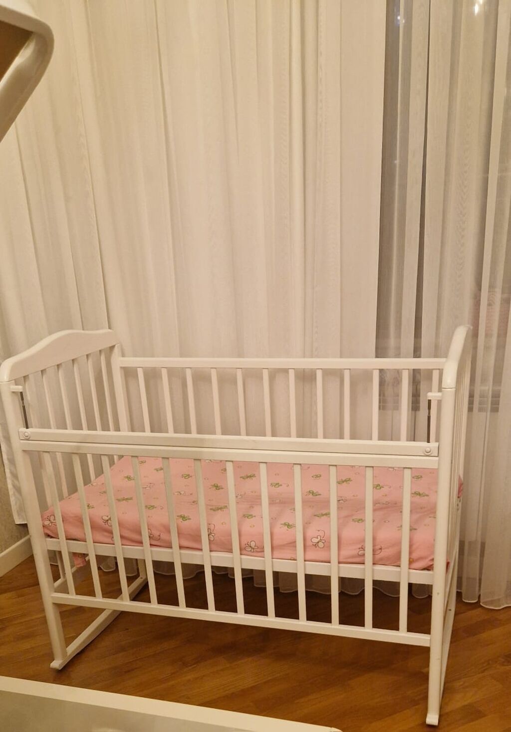 Qız üçün, İşlənmiş, Dördbucaq, Beşik, Dəstsiz, Matras ilə, Yellənmə mexanizmi ilə — Bəşikləri, Bakı