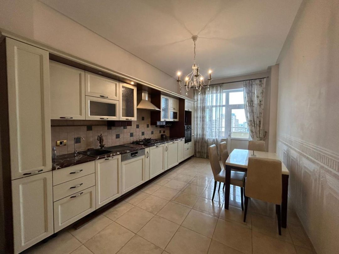 Satılır 4 otaqlı yeni tikili 186 m² — Mənzil, Bakı (4)