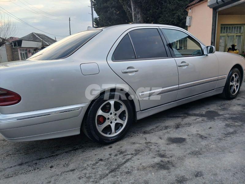 Mercedes E 220 2.2 L, 2000, 450 690 km 99-XE-075 — Avtomobillər, Balakən (9)