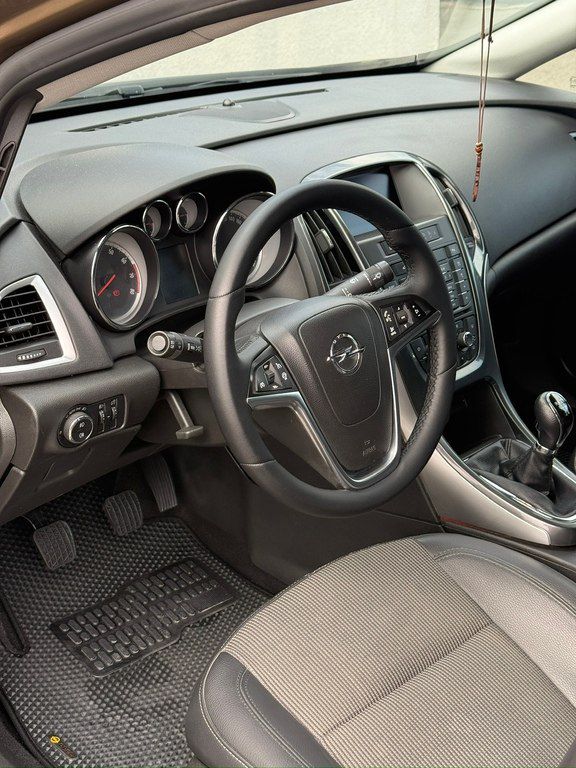 Opel Astra, 1.4 L, 2013 il, 174 000 km 77-KB-936 — Avtomobillər, Gəncə (5)