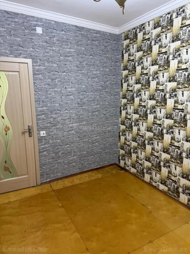 Satılır 3 otaqlı Mənzil Köhnə tikili 80 m² Bakı, Nizami r., Qara Qarayev m — Mənzil, Bakı (3)