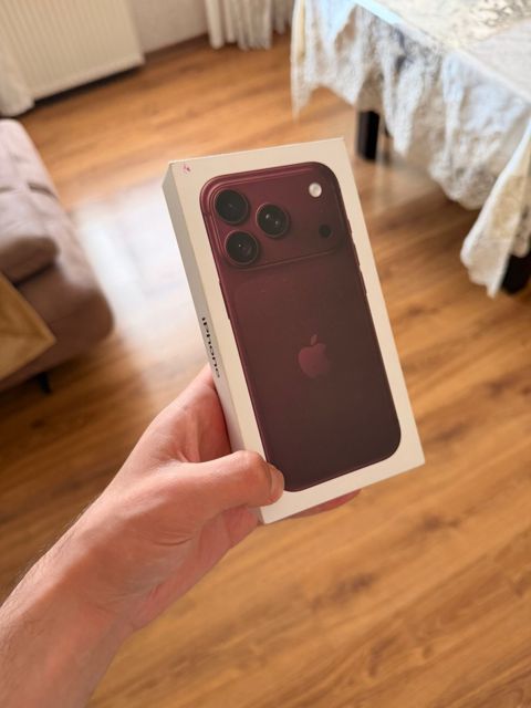 Apple iPhone 18 Pro Burgundy 256GB/12GB — Bakı