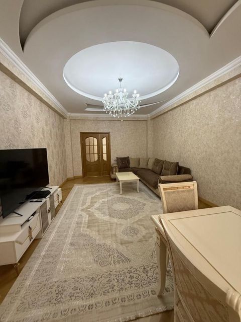 Satılır 3 otaqlı yeni tikili 150 m² — Bakı