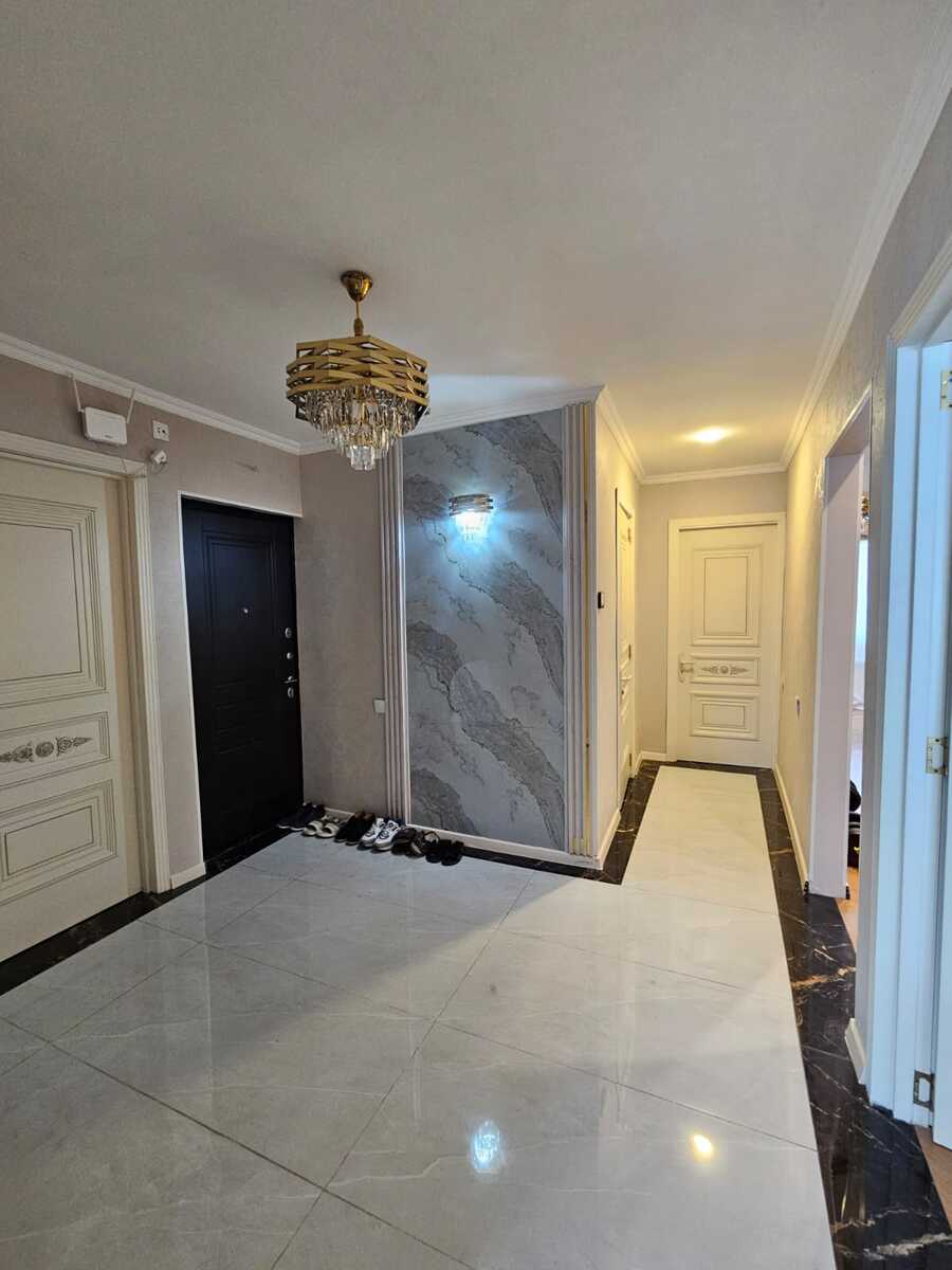 Satılır 4 otaqlı köhnə tikili 120 m² — Mənzil, Bakı (12)