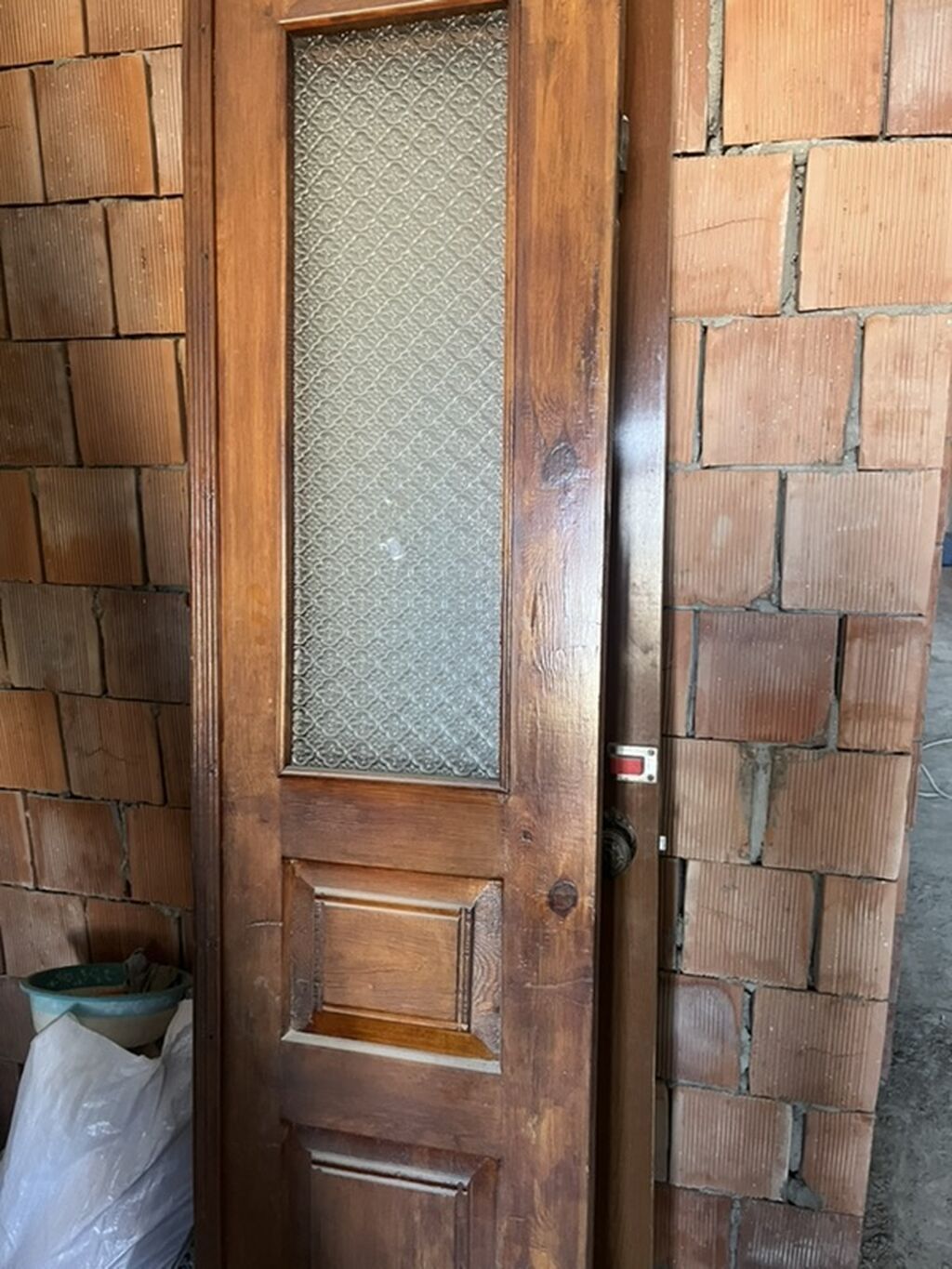 5 qapı çərçivə ilə. 35kvadrat patalok taxtası.Kim istəsə gəlib baxar — Pəncərələr, qapılar, balkonlar, Sumqayıt (3)