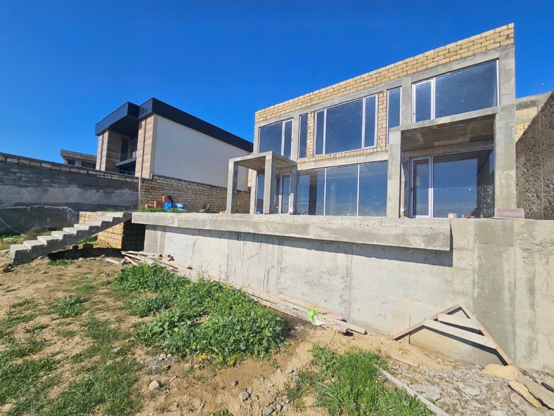 Villa, Badamdar qəs — Ev, villa, Bakı (2)